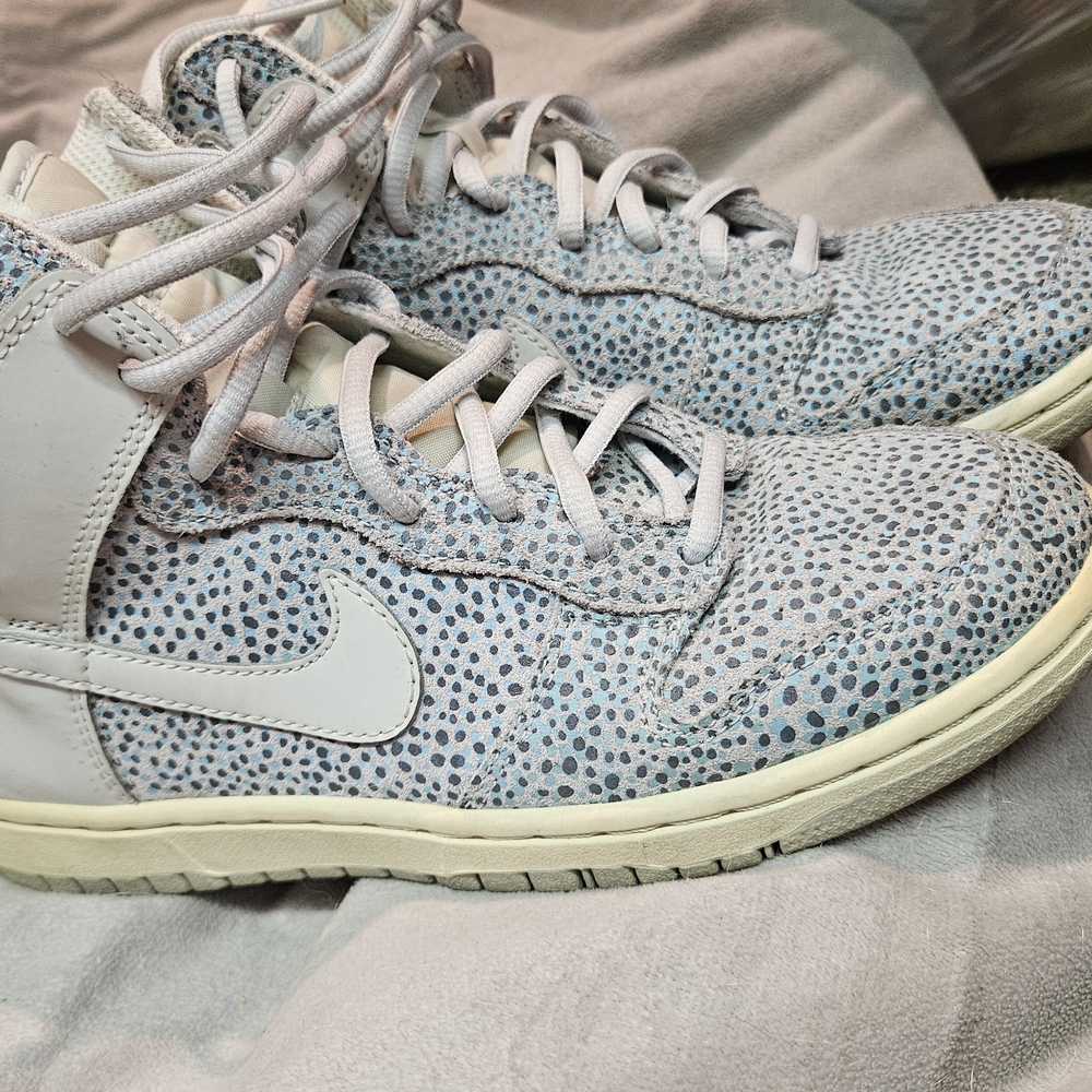 Nike Women's Light Blue Speckled Dunk-Style Sneakers